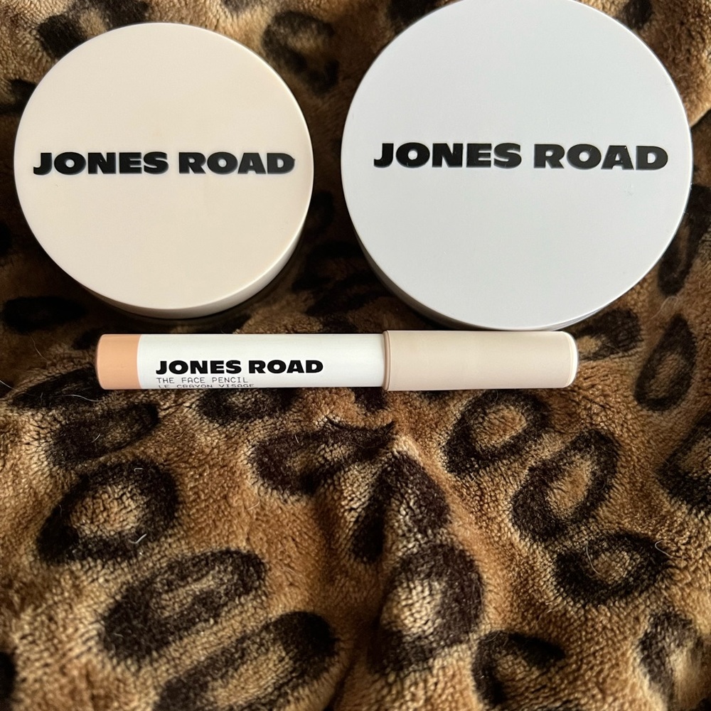 Jones Road Beauty Bundle Light